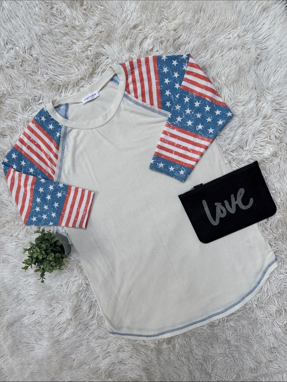 First Love 3/4 Sleeve Patriotic USA Flag Raglan Top 💗 Ivory Blue & Red